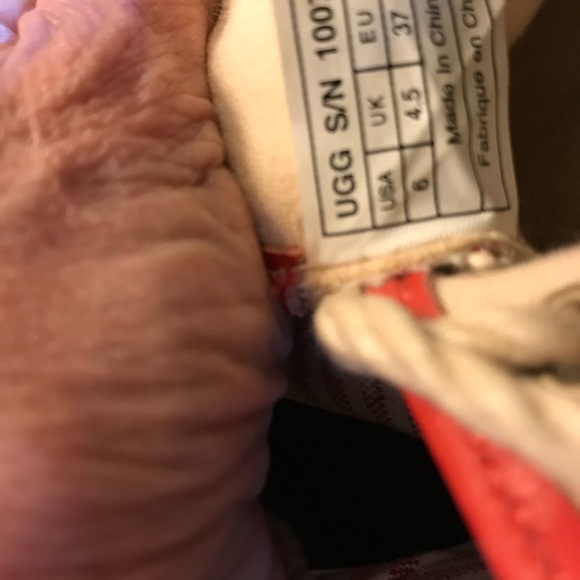 Uggs - Picture 5 of 5